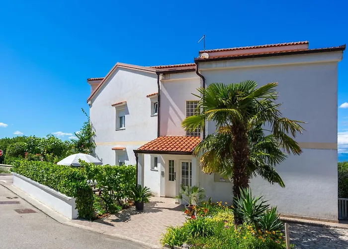Apartments By The Sea Njivice, Krk - 5295